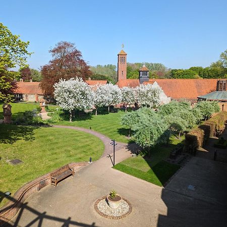 The Shrine Of Our Lady Of Walsingham Hostel Little Walsingham Buitenkant foto