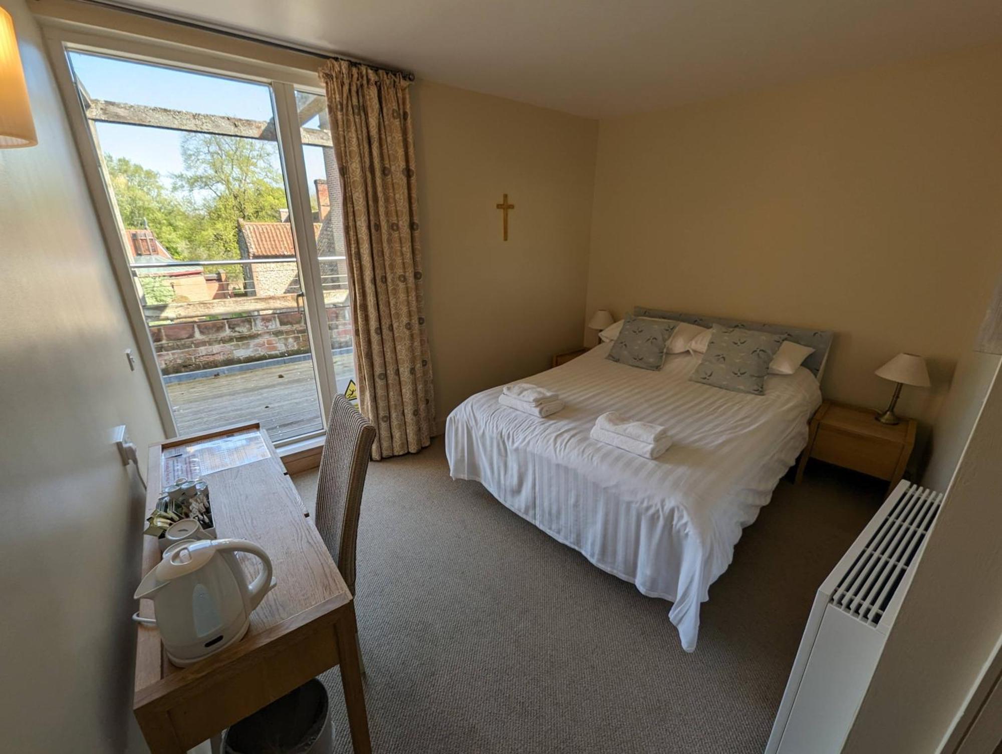 The Shrine Of Our Lady Of Walsingham Hostel Little Walsingham Buitenkant foto
